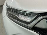LEDヘッドライトは、点灯の瞬間から最大光量を発揮し、突然暗くなるトンネルなどでの安定感を高めます。