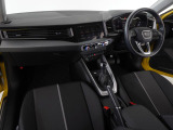 Audiのインテリアはエクステリア同様、優れたデザイン性とクオリティ、そして機能性を兼ね備えております。