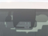 サポカーは、高齢運転者を含めたすべてのドライバーによる交通事故の発生防止・被害軽減対策の一環として、国が推奨する新しい自動車安全コンセプトです。詳しくは販売店スタッフまでおたずねください。