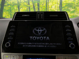 【メーカー純正ナビ】インテリアに溶け込むスタイリッシュな「専用設計」メーカーナビを装備♪視認性や操作性など基本性能にも優れ、より上質なカーライフをお楽しみいただけます。