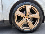 22インチ Exclusive Design Sport ホイール(ネオディム塗装)
