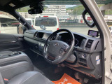 当店の車はルームクリーニング施工済み!納車前には手がけWAX、室内仕上げ清掃で納車をおこなっております!