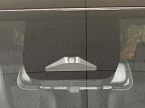 【トヨタセーフティセンス】走行中に前方の車両等を認識し、衝突しそうな時は警報とブレーキで衝突回避と被害軽減をアシスト。より安全にドライブをお楽しみいただけます。