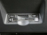 ETC車載器付きです。高速道路の料金所もスムーズに通過できます。※セットアップ費用は別途必要です。