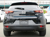CX-3が本来持っている先鋭さを研ぎ澄ませながら、より魂動デザインを深化。上質さを磨き上げ、クオリティを追求したデザインを実現しました。