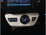 ネットでお車をお探しの方でも、お車の状態が一目で分かりやすい。トヨタ検査員による品質評価表つきで車両の状態詳細を明記致しておりますのでお気軽にお尋ね下さい。