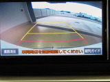 バックガイドモニターで、後方を確認しながら安心して駐車することができます。運転初心者も熟練者も必須の機能ですよ!