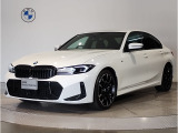 【BMWの伝統】BMWのお車は、&ldquo;駆け抜ける歓び&rdquo;を意識し、走行の安定性とコーナリングの良さを追求し、思い通りにハンドルの操作可能です。