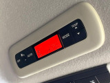 【リアオートエアコン】広い後部座席には必須の機能!風量や温度を自動で調整し前席と同様な車内環境にしてくれるリアオートエアコンを装備。夏の暑さも冬の寒さもストレスなく快適にお過ごしいただけます♪