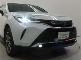 高輝度で点灯速度が速く、しかも消費電力の少ないLEDヘッドライトが装備されています!LEDの明るい光が走行中の視界の確保をサポートして、夜のドライブがより楽しく安全に運転できます♪