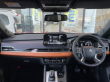 アウトランダー PHEV 2.4 P 4WD 本革シート