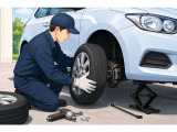 タイヤは2本新品交換して納車。残り2本は新しく残り山も充分ございます。勿論、支払総額に踏まれているので一切追加費用はございません☆