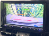 【バックカメラ】駐車時に後方がリアルタイム映像で確認できます。大型商業施設や立体駐車場での駐車時や、夜間のバック時に大活躍!運転スキルに関わらず、今や必須となった装備のひとつです!