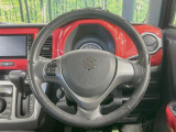 【純正革巻きステアリング】上質な革を使用することで、手にしっかり馴染みとても運転しやすいハンドルです♪