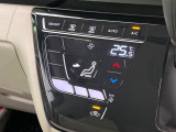 【オートエアコン】一度お好みの温度に設定すれば、車内の温度を検知し風量や温度を自動で調整。暑い&hellip;寒い&hellip;と何度もスイッチ操作をする必要はありません。快適な車内空間には必須の機能ですね♪
