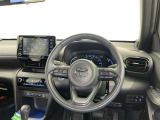 運転席まわりです。 各操作スイッチは使いやすい位置に配置されてます。