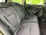 運転席側後部座席
