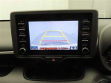 バックモニターを装備しています。車庫入れ時等に車両後方が確認出来るのでとても便利です。