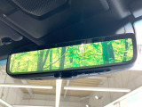 【デジタルインナーミラー】後席の大きな荷物や同乗者で後方が確認しづらい時でも安心!カメラが撮影した車両後方の映像をルームミラー内に表示。クリアな視界で状況の確認が可能です!