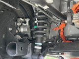 お車を安心してお乗りいただく為には、足回りの定期点検が欠かせません。サービスサポート(有償保証)では無料点検もご提供しており、安心のカーライフをお過ごしいただけるサポート体制が整っています。