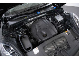 2.0L 直列4気筒DOHCターボ、265ps/40.8kgm、全長&times;全幅&times;全高mm 4726&times;1927&times;1606mm、車両重量 1940kg ※オプションは含まれておりません。