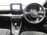 ぜひ展示車の運転席に座ってみてください。