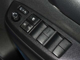 電動格納式ドアミラー・パワーウインドウを装備しています。