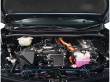 【エンジンルーム】エンジンルームもキレイに洗浄されています。ご納車前にしっかり整備させて頂きますので、ご安心ください。