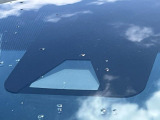 【トヨタセーフティセンス】走行中に前方の車両等を認識し、衝突しそうな時は警報とブレーキで衝突回避と被害軽減をアシスト。より安全にドライブをお楽しみいただけます。
