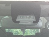 【トヨタセーフティセンス】走行中に前方の車両等を認識し、衝突しそうな時は警報とブレーキで衝突回避と被害軽減をアシスト。より安全にドライブをお楽しみいただけます。