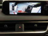 純正ナビ付です。もちろん車両後方を表示するバックガイドモニターが付いていて車庫入れ安心!