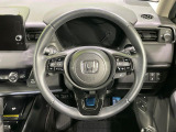 【純正革巻きステアリング】上質な革を使用することで、手にしっかり馴染みとても運転しやすいハンドルです♪