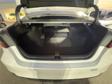 【ラゲッジスペース】リアシートを倒せばこの大容量!!ダンボールなどの大きい荷物も釣り具などの長尺物まで様々載せられそうです!!