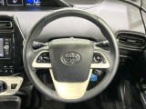 【ステアリングスイッチ】運転中、前方から目線をそらすことなく、オーディオ等の操作が可能な便利機能!安心&快適なドライブを演出してくれます♪