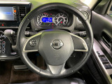 【純正革巻きステアリング】上質な革を使用することで、手にしっかり馴染みとても運転しやすいハンドルです♪