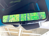 【デジタルインナーミラー】後席の大きな荷物や同乗者で後方が確認しづらい時でも安心!カメラが撮影した車両後方の映像をルームミラー内に表示。クリアな視界で状況の確認が可能です!