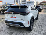 シートを外して室内をすみずみまで洗浄&消臭。ボディやタイヤはもちろん、エンジンルームまで洗浄しています。