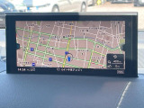 ●純正ナビ:一体感のあるナビは、高級感ある車内を演出してくれます。オーディオ機能も充実しておりますので、運転もより楽しめます♪
