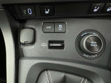 【横滑り防止機能】 車両走行安定補助システム搭載  車が横滑りしそうになった際に、横滑りを防ぐ安全装備が付いています。