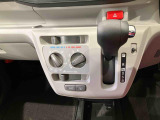 納車前にはプロのメカニックが、各部の点検を行います。ディーラーにしか出来ない品質、そしてサービスできっと満足していただけると思います!