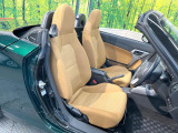 運転席シート廻りは使用感も少なく、良好な状態となっています。丁寧に使われていたことがよくわかりますね。