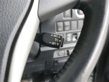 ☆クルーズコントロール付です!スイッチ操作により高速道路などをアクセルを踏み込まなくても一定速度で走行が可能です!ロングドライブも楽々ですよね(^_^)v