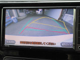 バックガイドモニターで、後方を確認しながら安心して駐車することができます。運転初心者も熟練者も必須の機能ですよ!