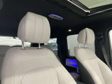 メルセデス・ベンツの定める厳しい基準をクリアしたお車のみをご案内させて頂きます。納車前整備はメーカー規定に基づき100項目以上にも及ぶ点検を熟練のメカニックによって行いご納車させて頂きます。