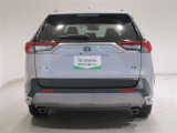 明るく視認性の良いLED式テール&ハイマウントストップランプ採用で、後続車に対して自車の存在をアピールすることて安全性を高めます!