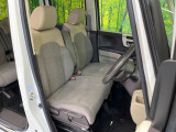 運転席シート廻りは使用感も少なく、良好な状態となっています。丁寧に使われていたことがよくわかりますね。