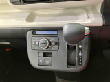 納車前にはプロのメカニックが、各部の点検を行います。ディーラーにしか出来ない品質、そしてサービスできっと満足していただけると思います!