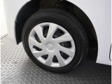 かっこいいホイールですね。 車のイメージを大きく左右するホイール部分はコダワリを持ちたいですね。