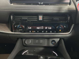 「オートエアコン」車内の温度を感知して、自動で温度調整をしてくれます