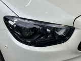 認定中古車はお車の経過年数や走行距離により1年もしくは2年間保証を付帯しております。「認定中古車保証」はメーカー保証です。全国のメルセデス正規販売店で保証を受けることができます。